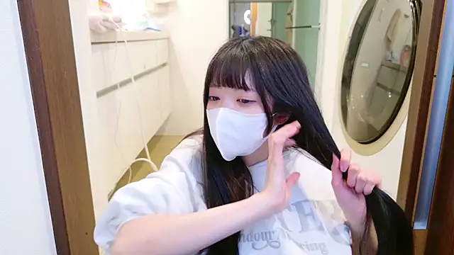 Snapshot of irohani_usagi chatting on January 13, 2025, 8:48 pm irohani usagi online show from January 13, 2025, 8:48 pm