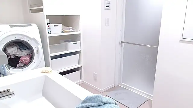 Snapshot of -mirai- chatting on February 17, 2025, 12:27 pm -mirai- online show from February 17, 2025, 12:27 pm