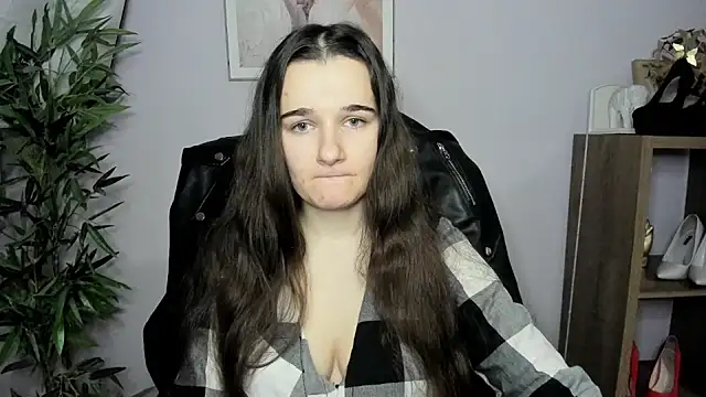 KateDelight online show from December 21, 2024, 7:35 am