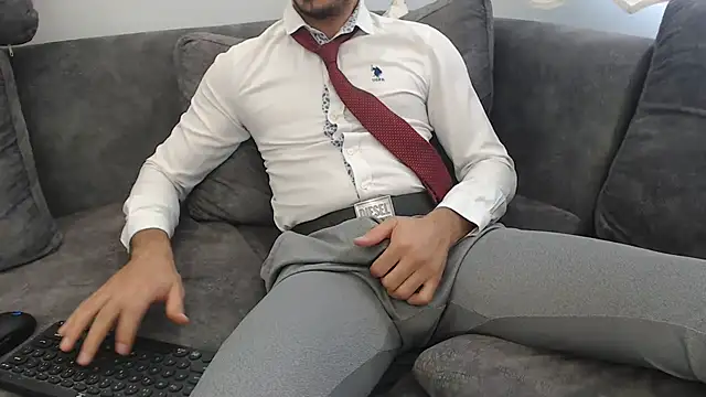 Naughtb0y online show from September 10, 2025, 10:37 am