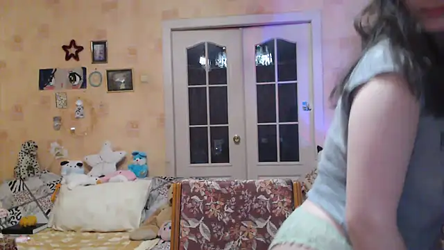 INELIKA online show from January 8, 2025, 9:44 pm