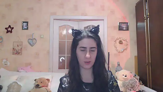 INELIKA online show from November 26, 2025, 5:47 pm