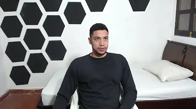 Snapshot of Jhors__Collens chatting on January 22, 2025, 5:37 am Jhors Collens online show from January 22, 2025, 5:37 am