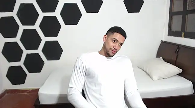 Snapshot of Jhors__Collens chatting on January 23, 2025, 4:19 am Jhors Collens online show from January 23, 2025, 4:19 am