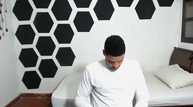 Snapshot of Jhors__Collens chatting on February 1, 2025, 4:56 am Jhors Collens online show from February 1, 2025, 4:56 am