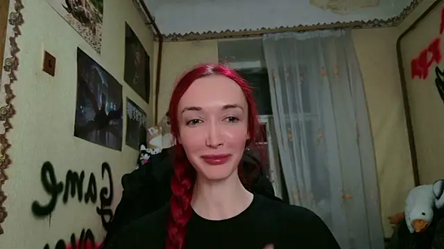 Snapshot of Roxy_Silver chatting on April 29, 2026, 10:16 pm Roxy Silver online show from April 29, 2026, 10:16 pm