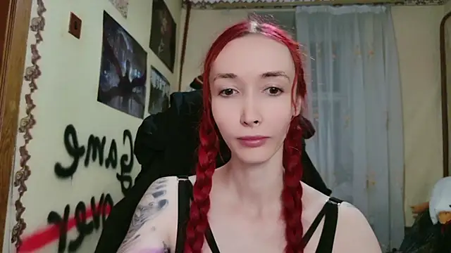 Snapshot of Roxy_Silver chatting on May 8, 2026, 8:47 pm Roxy Silver online show from May 8, 2026, 8:47 pm