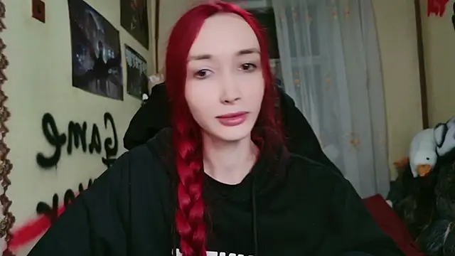 Snapshot of Roxy_Silver chatting on May 29, 2026, 8:40 pm Roxy Silver online show from May 29, 2026, 8:40 pm