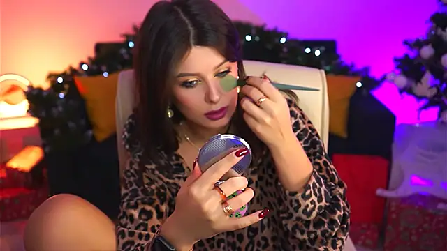 NicoleMun online show from January 10, 2025, 5:02 pm