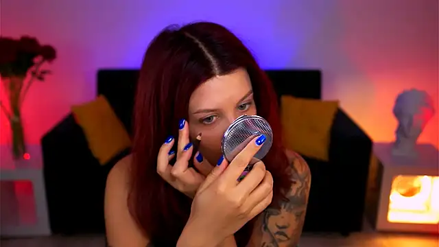 NicoleMun online show from November 24, 2025, 12:49 pm