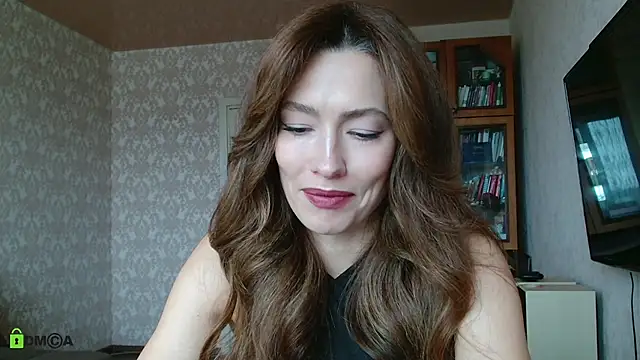 alicia spicy online show from September 21, 2025, 8:05 am