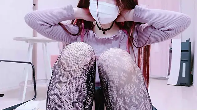 Snapshot of Ryo-sama chatting on October 19, 2025, 12:50 pm Ryo-sama online show from October 19, 2025, 12:50 pm