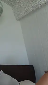 Snapshot of Sophy_Bunny chatting on December 3, 2025, 3:54 pm Sophy Bunny online show from December 3, 2025, 3:54 pm