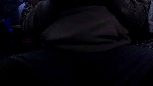 Snapshot of MrLiccYourPussyDry chatting on April 19, 2026, 2:05 pm MrLiccYourPussyDry online show from April 19, 2026, 2:05 pm