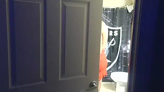 Snapshot of msyvette1970@xh chatting on January 23, 2025, 2:02 am msyvette1970xh online show from January 23, 2025, 2:02 am