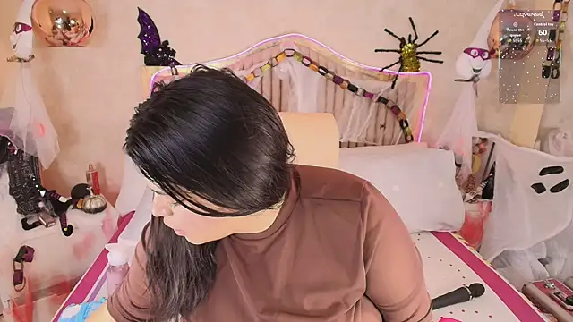 Snapshot of Kismett_aziz chatting on October 30, 2025, 3:52 am Kismett aziz online show from October 30, 2025, 3:52 am