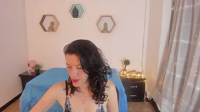 Snapshot of Paloma_victory chatting on January 9, 2025, 11:24 pm Paloma victory online show from January 9, 2025, 11:24 pm