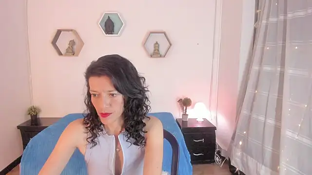 Snapshot of Paloma_victory chatting on January 28, 2025, 11:17 pm Paloma victory online show from January 28, 2025, 11:17 pm