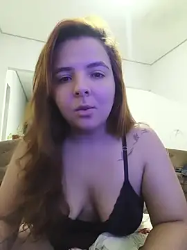 Snapshot of Bruninha_Hot10 chatting on June 29, 2026, 12:17 am Bruninha Hot10 online show from June 29, 2026, 12:17 am