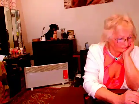 Natali7634 online show from February 22, 2025, 7:25 pm