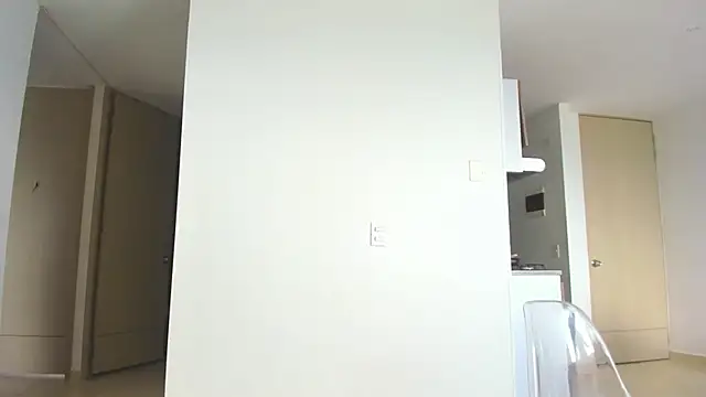 Snapshot of Emi_latingirl chatting on October 23, 2025, 8:07 pm Emi latingirl online show from October 23, 2025, 8:07 pm