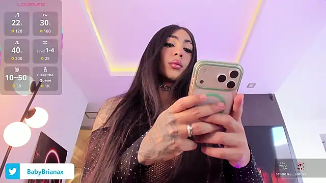 babybriexxx online show from April 1, 2026, 6:49 pm