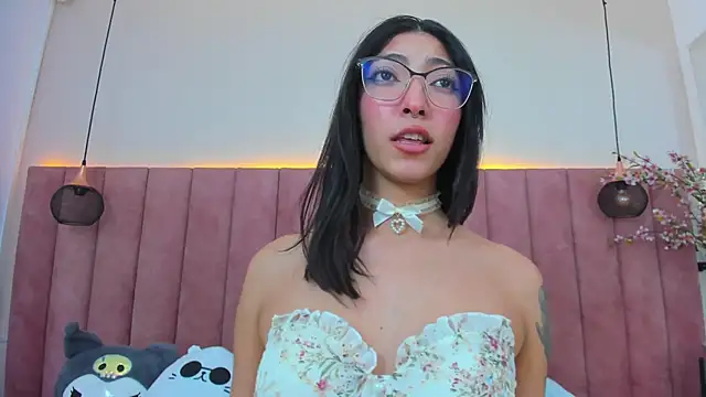 MarianaBranzz online show from February 25, 2025, 7:14 pm