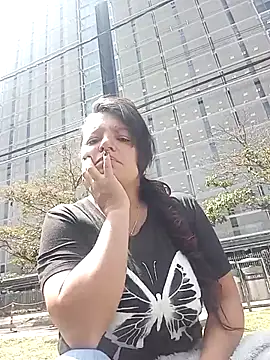 Emily0215 online show from February 4, 2026, 4:02 pm