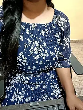 Snapshot of Nithya_05 chatting on October 7, 2025, 5:15 am Nithya 05 online show from October 7, 2025, 5:15 am