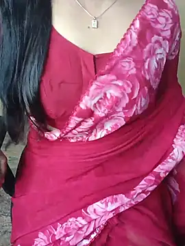 Snapshot of Nithya_05 chatting on August 3, 2026, 5:39 am Nithya 05 online show from August 3, 2026, 5:39 am