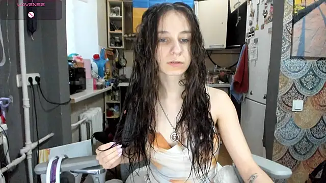 Snapshot of _Nika_Kik chatting on April 22, 2026, 4:08 pm Nika Kik online show from April 22, 2026, 4:08 pm