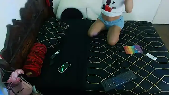 Snapshot of Candy-love87 chatting on February 11, 2026, 4:45 pm Candy-love87 online show from February 11, 2026, 4:45 pm