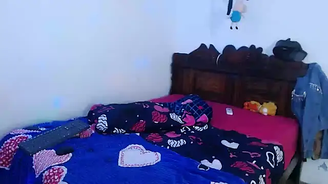 Snapshot of Candy-love87 chatting on February 27, 2026, 10:43 pm Candy-love87 online show from February 27, 2026, 10:43 pm