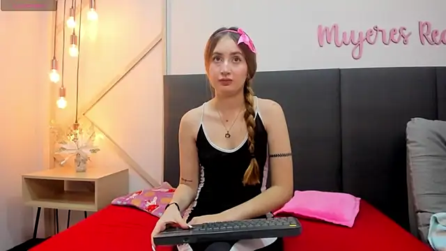 AlissonMartin online show from February 4, 2025, 11:49 am