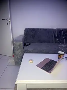 Snapshot of Sashabunny chatting on October 25, 2025, 9:53 pm Sashabunny online show from October 25, 2025, 9:53 pm