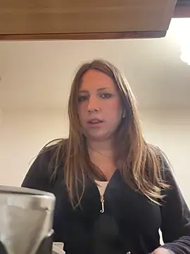 Snapshot of Sashabunny chatting on December 16, 2025, 8:03 pm Sashabunny online show from December 16, 2025, 8:03 pm