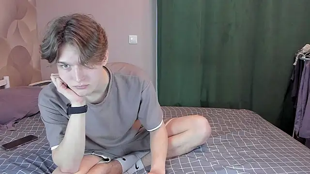 Ian Flor online show from June 3, 2026, 3:39 pm