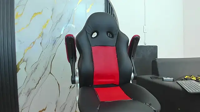 Hottwinkguys online show from October 15, 2025, 11:49 pm