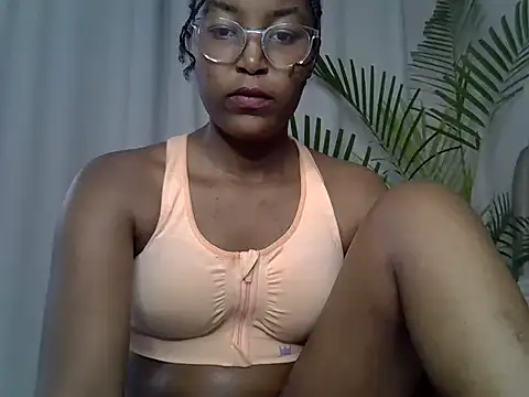 hot sexy choco online show from March 27, 2026, 12:16 pm