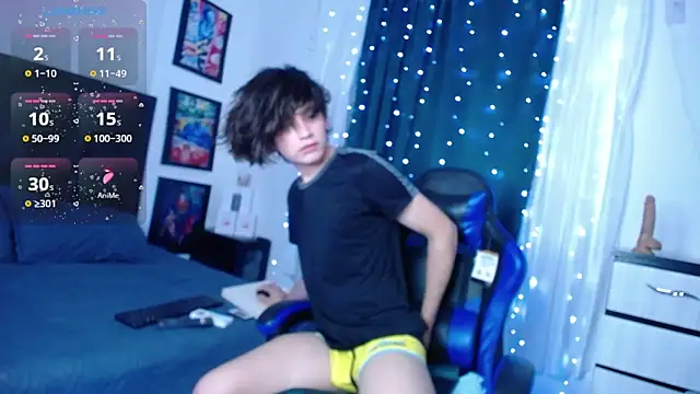 Snapshot of andyboy- chatting on February 13, 2026, 11:56 pm andyboy- online show from February 13, 2026, 11:56 pm