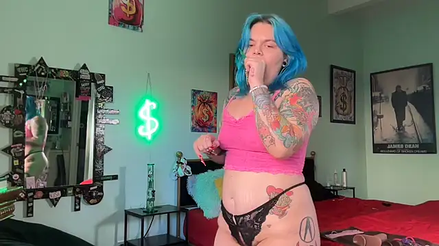 CherryBombBomb online show from December 3, 2025, 10:30 pm