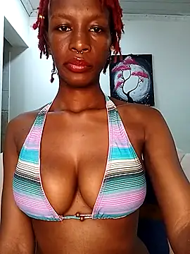 Snapshot of Ayrella02 chatting on November 11, 2025, 2:44 am Ayrella02 online show from November 11, 2025, 2:44 am