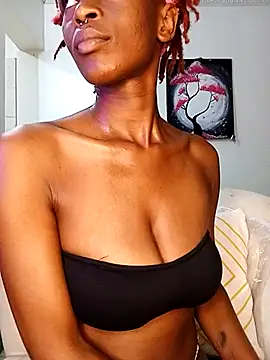 Snapshot of Ayrella02 chatting on November 26, 2025, 12:00 am Ayrella02 online show from November 26, 2025, 12:00 am