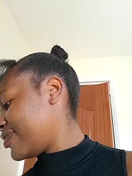 Snapshot of pnut_20 chatting on March 20, 2025, 5:35 am pnut 20 online show from March 20, 2025, 5:35 am