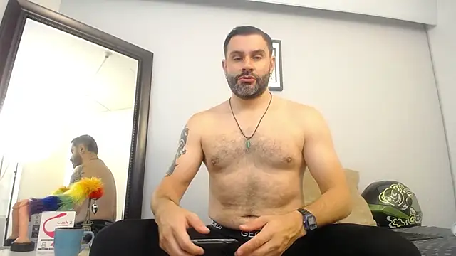 jonasbeards online show from November 19, 2025, 3:12 pm