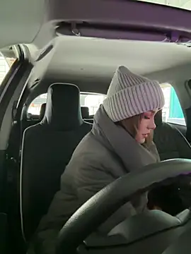 LavenderHot online show from December 11, 2024, 4:18 am