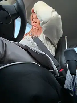 LavenderHot online show from February 22, 2026, 1:51 am