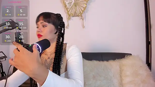 Miiel rosa online show from December 15, 2025, 11:25 am