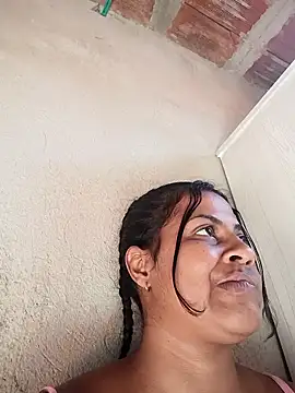 Snapshot of Giselabrunette25 chatting on January 17, 2026, 2:00 pm Giselabrunette25 online show from January 17, 2026, 2:00 pm