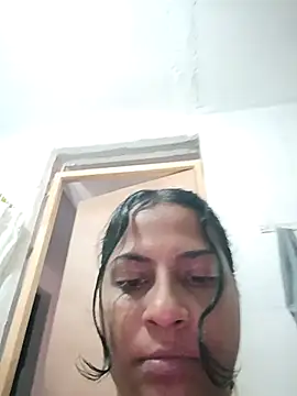 Snapshot of Giselabrunette25 chatting on January 18, 2026, 3:27 pm Giselabrunette25 online show from January 18, 2026, 3:27 pm